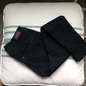 Black low rise Levi’s